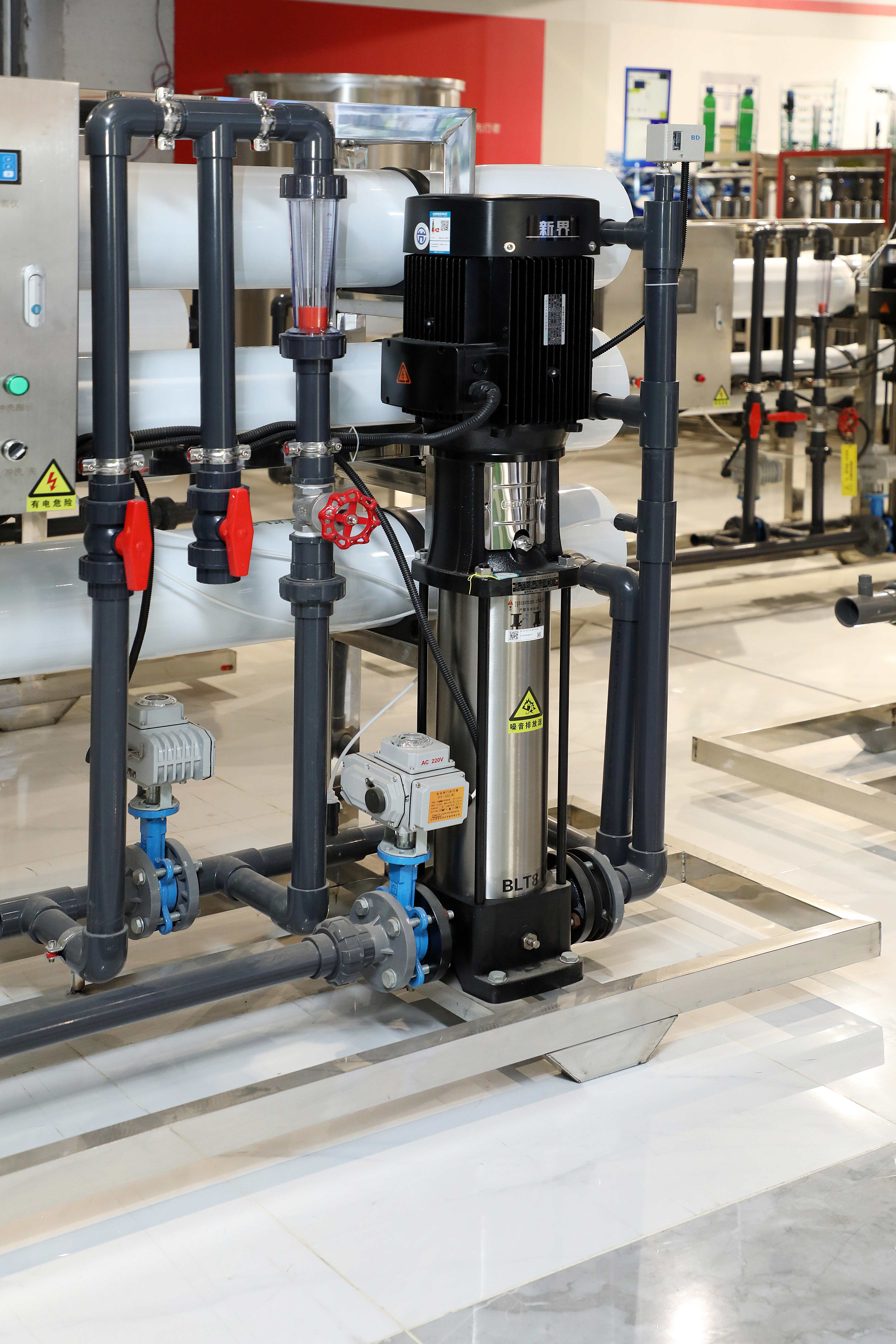 Water treatment equipment Chinese manufacturer Large-scale water purification machinery manufacturer Reverse osmosis system manufacturer
